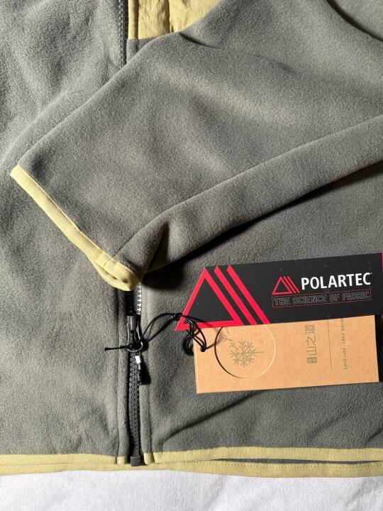 碧山二代Polartec 200抓绒衣评测:高效保暖与贴心设计
